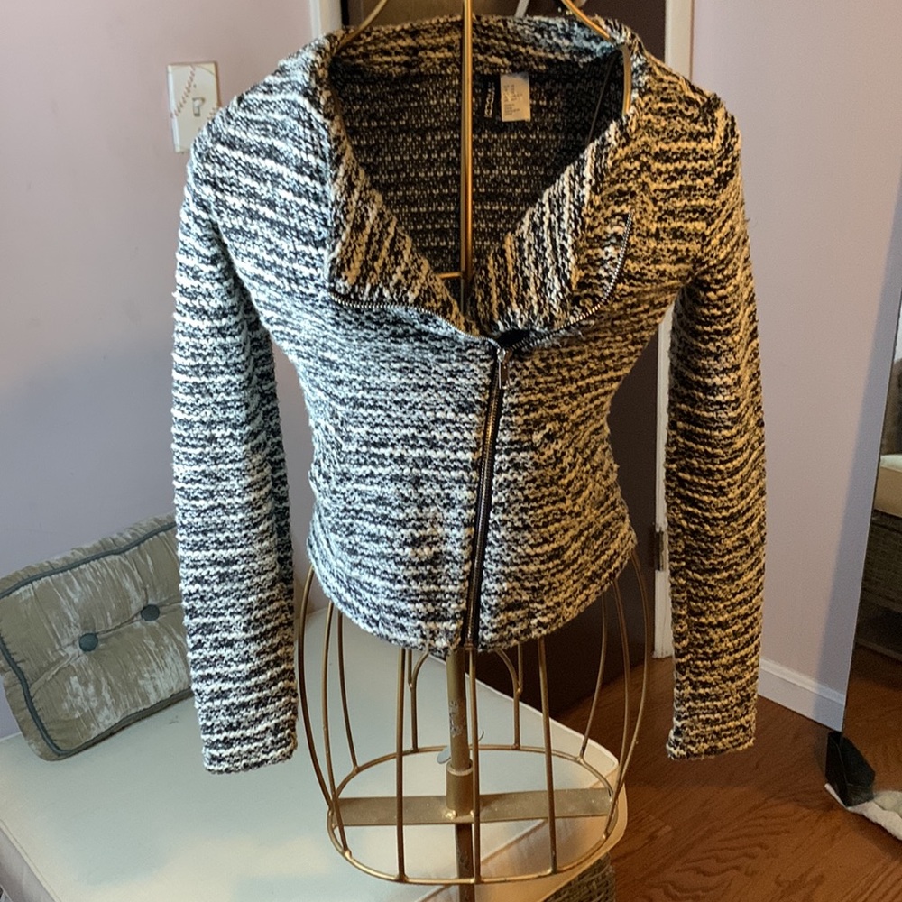 H&M Black & white jacket/blazer women’s size XS
